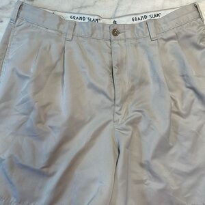 Grand Slam Gray Men’s Pleated Golf Shorts 36 x 6”